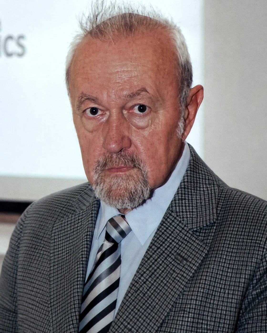 Acad. Prof. Dr. Mircea Lăzărescu